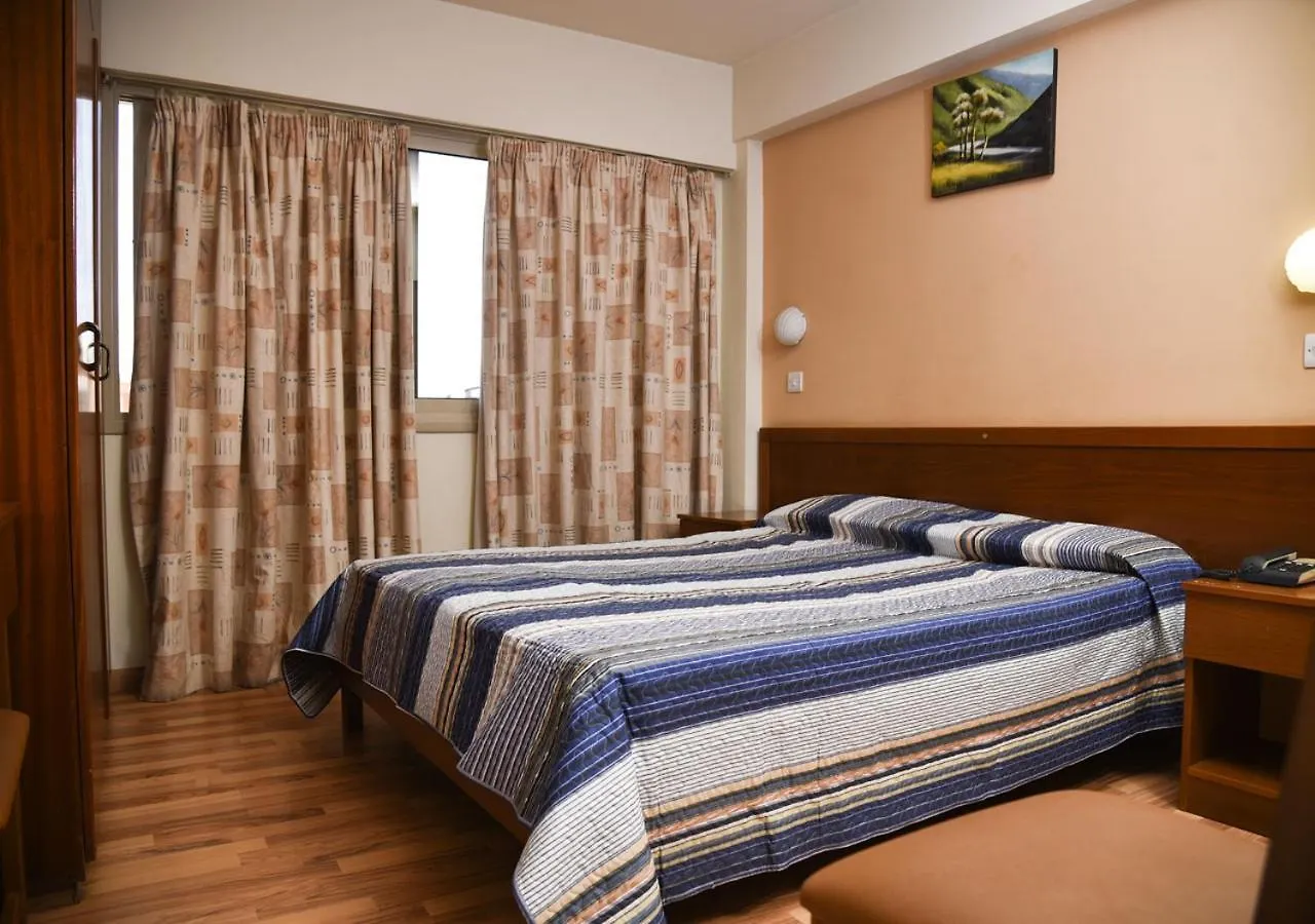 **  Elysso Hotel Larnaca Cyprus